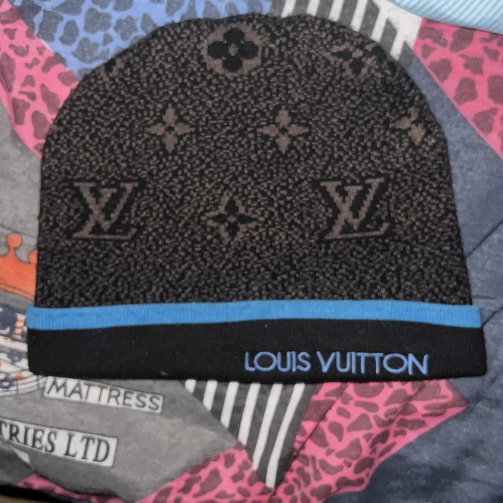 Louis Vuitton mössa . Accessoarer.