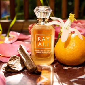 KAYALI Marrakesh in a bottle 24 🍊✨🇲🇦 - Helt ny! Har dock läckt lite i lådan var så redan när jag fick hem parfymen. Skicka iväg ett meddelande vid egna bilder ✨🥰
