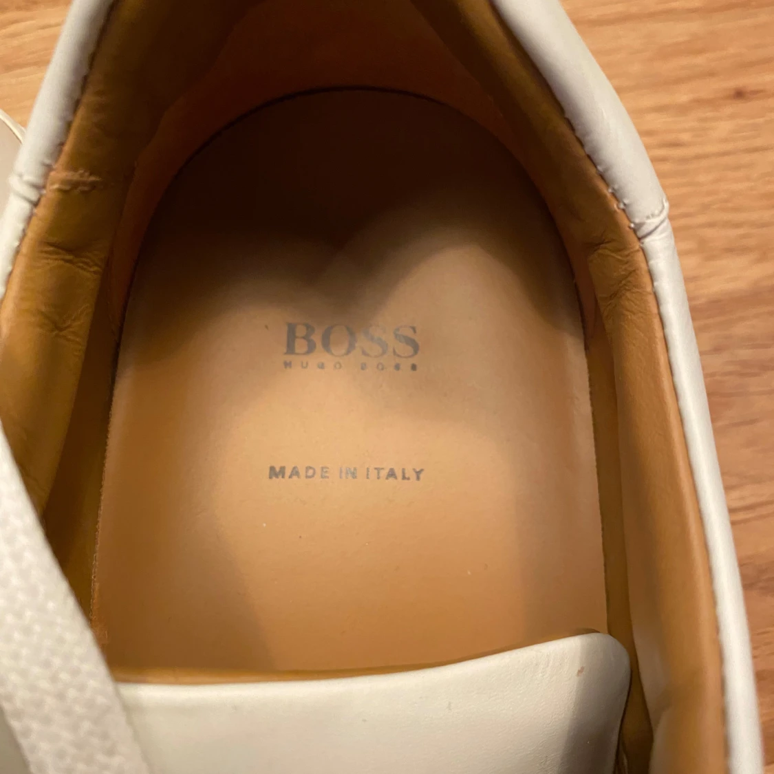 Vita sneakers från Hugo Boss - 92