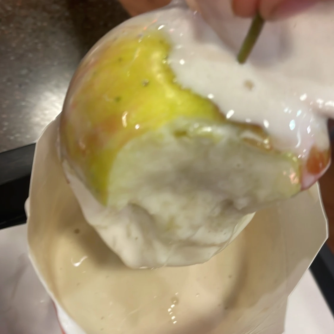 Halvuppätet äpple i bk glass - 92