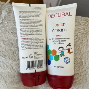 Decubal juniorcream salva barnsalva barn - En oanvänd en kanske halv men troligen fullare än så. Kan dock inte garantera exakt hur mycket det är kvar. Nypris 89:-/st 