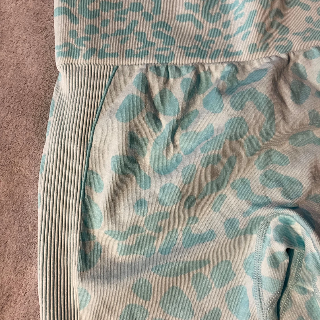 Helt nya träningsbyxor - 92