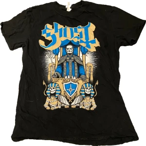 Ghost bandtröja - nyskick! knappt använd