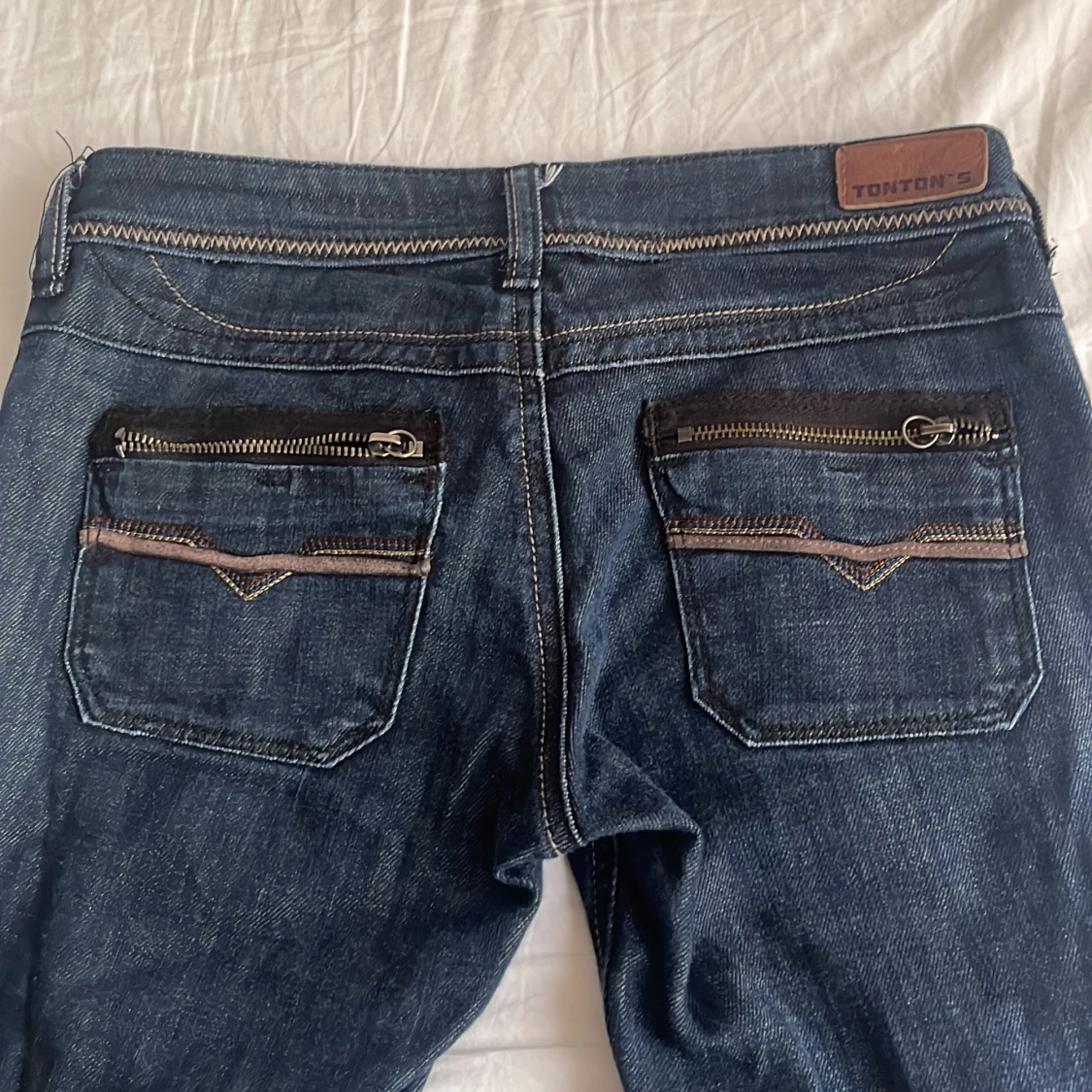 Lågmidjade bootcut jeans