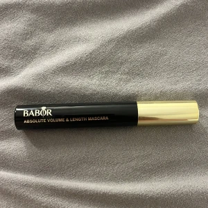 Mascara  - Hej! Säljer denna helt nya mascaran ifrån ”Babor” som köptes för 419 kr på Lyko. Säljer för har en annan favorit. Säljer för 199 kr ✌️💕 