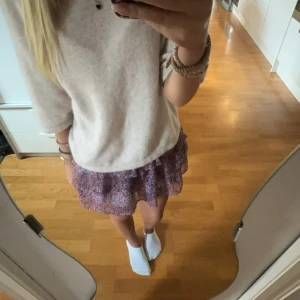 neo noir kjol - jätte fin kjol som går att använda som topp också!! 