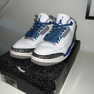 Jordan 3 Racer Blue  - Fint skick!  Strlk 45 Kvitto från footlocker finns! 