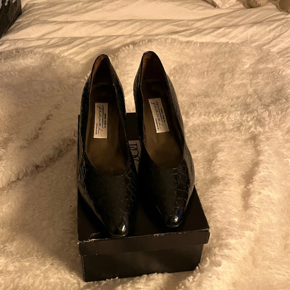 Svarta lackade klackar - 90