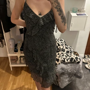 Sjukt fin och luftig klänning - Jättefin och skön klänning!