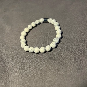 Pärlat armband  - Pärlat armband för endast 49kr