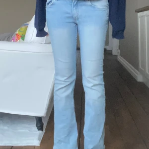 Söta hm barn jeans 💓 - En gammal kollektionen från hm barn, slutsålda, säljer då dom är för små💓💓