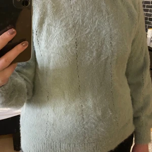 Tröja - Oanvänd tröja från Cubus.  Mjuk och fluffig.💕🤩  