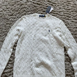 Polo Ralph Lauren stickad - Polo Ralph Lauren stickad Storlek S Ej använd