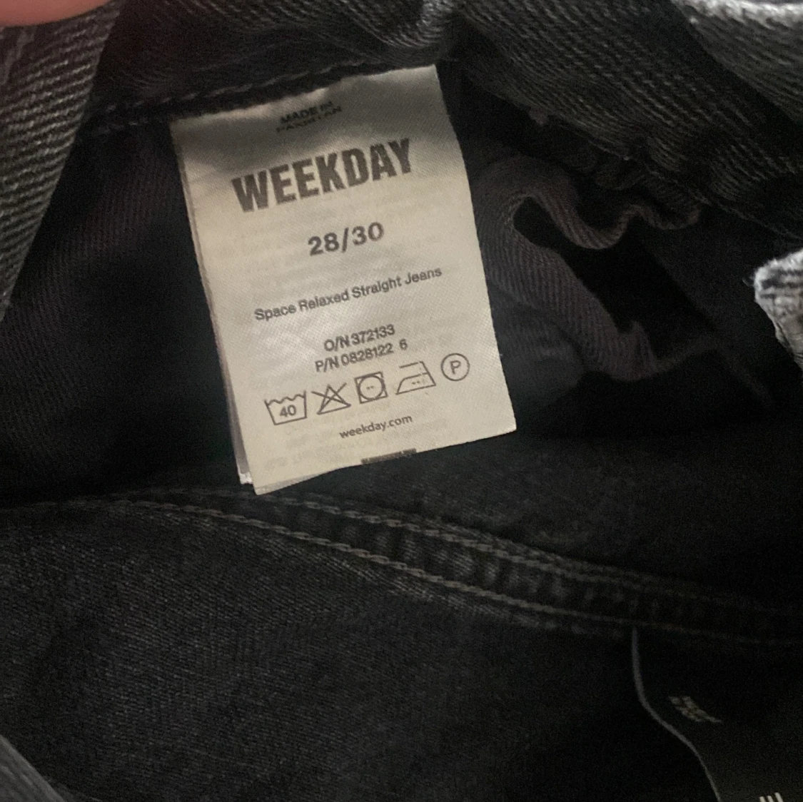 Weekday space jeans w28L30 mörkgrå  - 91