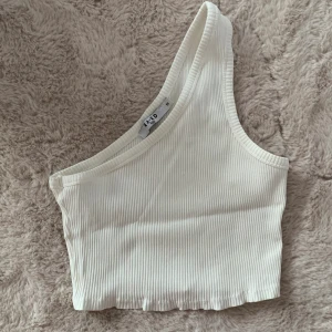 Topp - Topp från Nakd i storlek xs 