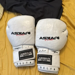 Askari boxnings handskar - 14 oz