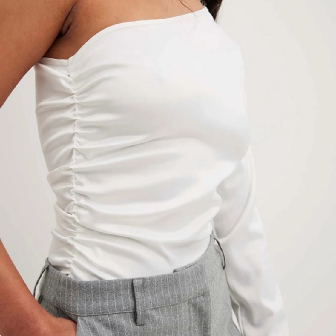 Off shoulder topp - 92