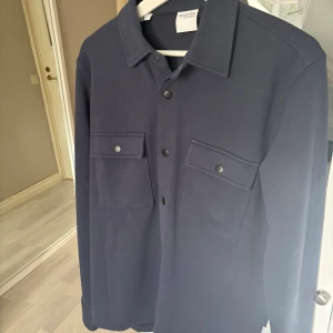 Overshirt  - Selected homme overshirt, storlek S slutsåld på dom flesta sidor, endast testad, nypris 799kr