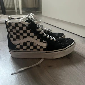 Vans plattform  - Vans i plattform modell, använda ett fåtal gånger. 
