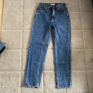 Jeans - Bra skick