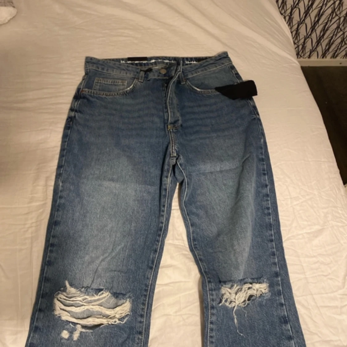 Nya blå slitna jeans  - 90