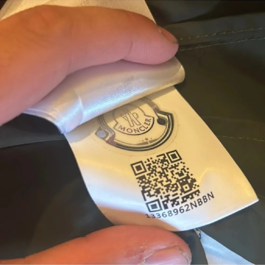 Moncler Windbreaker - 92