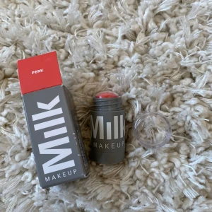 Milk blush perk FRI FRAKT - Helt oöppnad blush från milk. Färg: Perk 