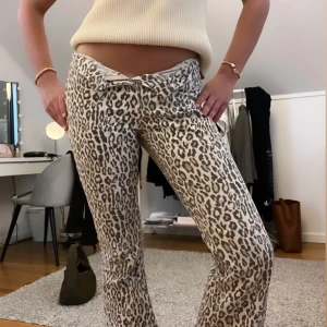 Leo jeans - Säljer mina leo-jeans då dom inte kommer till användning längre🐆🐆