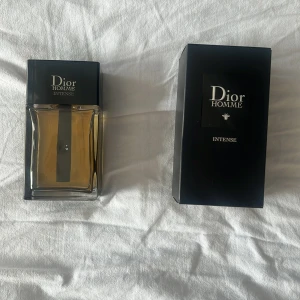 Dior homme intense - Dior homme intense parfym. Nästan full och ganska ny. 100 ml flaska.