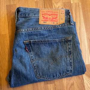 Ett par Levis 501 jeans i väldigt bra skick. Hör av dig vid frågor!