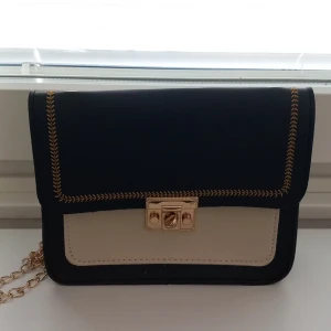 Väska - En vanlig väska.