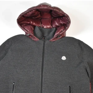 Moncler cardigen  - Mycket sällsynt därför så dyrt pris