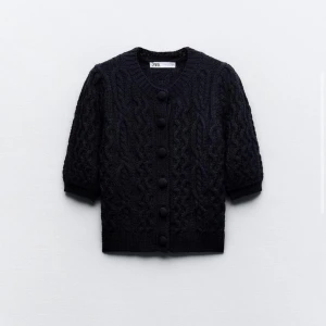 Topp - Superfin trekvartsärmad kofta från zara, storlek S💓 Endast använd 1 gång!