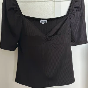 Tröja - Fin tröja från bubbelroom, storlek M. Aldrig använd, väldigt bra skick. 