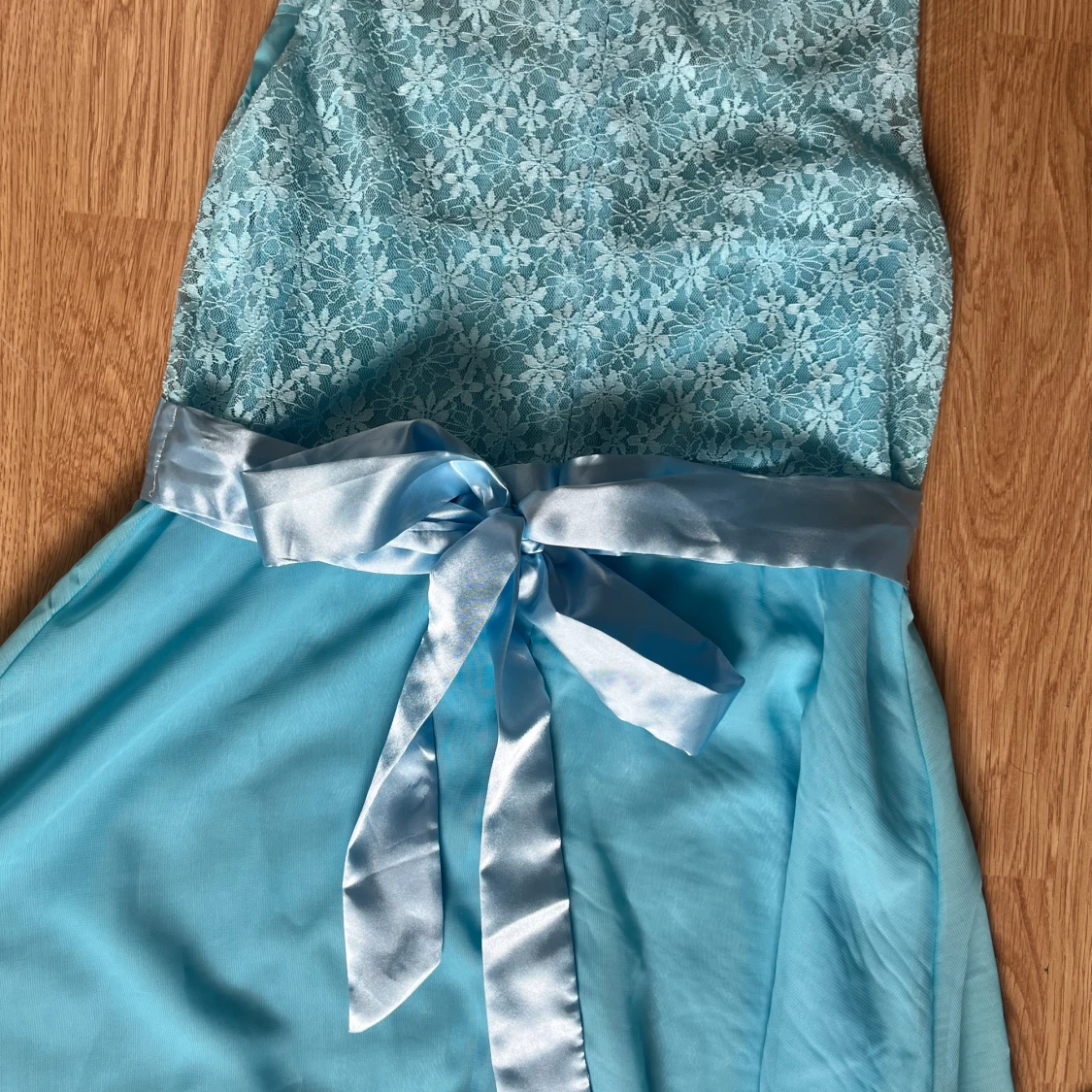 Blå fin klänning - 90