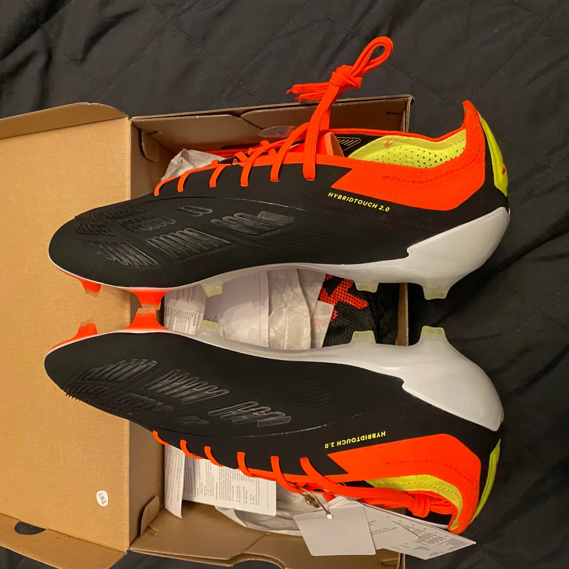 Fotbollsskor adidas  - 93