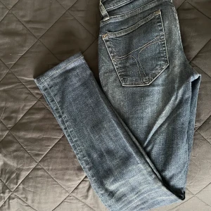 Tiger of sweden jeans - Tiger of sweden slender modell. Inga defekter, sparsamt använda. W2530L