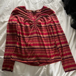 tröja  - köpt second hand, aldrig använd av mig!  