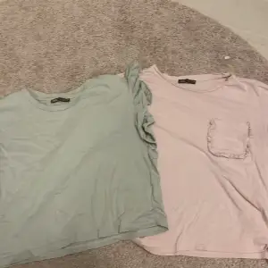 Två tröjor som är från zara, använt typ 1 gång , storlek M på båda två men passar säkert XS och S också. 
