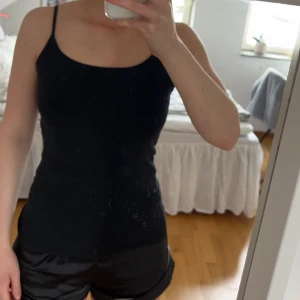 Linne - Basic linne(banden går att justera och kan göras längre)❤️