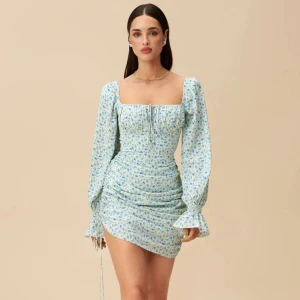 Adoore klänning  - Adoore klänning i storlek 36. Aldrig använd, lapparna kvar❤️