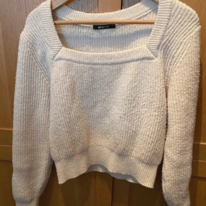Tröja från Gina Tricot - S - Använt skick, superskön och fin! Storlek: S