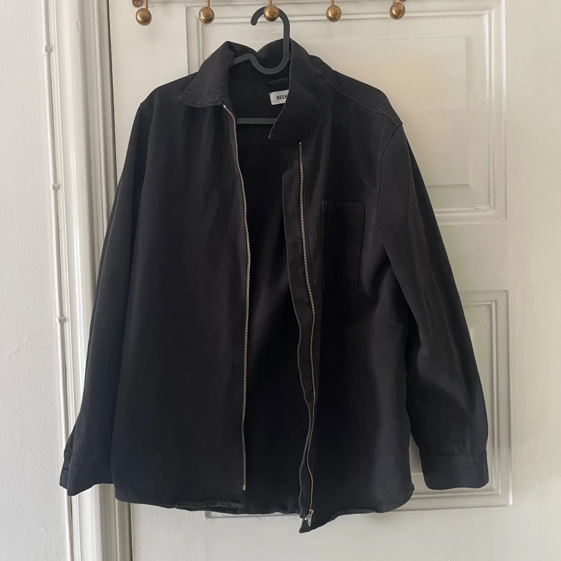 Svart overshirt