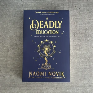 A deadly education - Säljer boken a deadly education på engelska :) Skicket är jättebra som ny, o priset kan diskuteras 🫶
