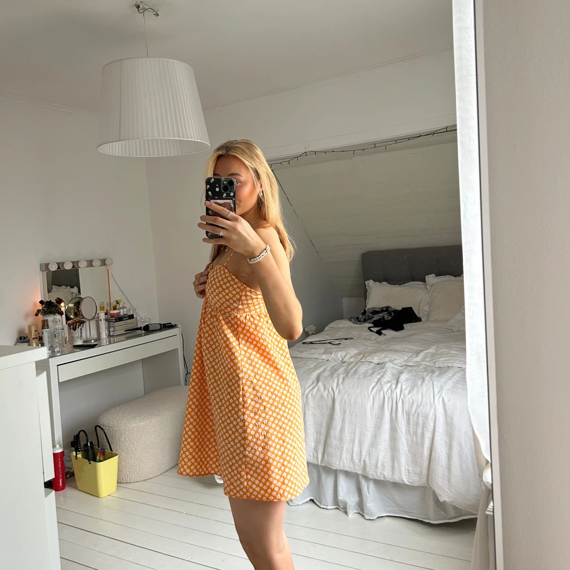 Orange klänning - 91