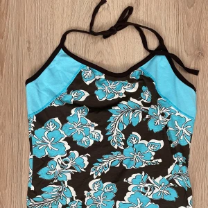 Halterneck topp - Supersöt halternecktopp perfekt till sommaren, Storlek S ⭐️