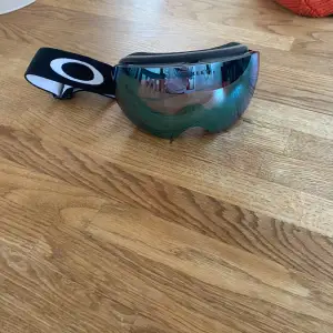 Helt nya oakley goggles som jag säljer för att dem inte används