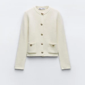 Kofta - Super mysig kofta från Zara, skriv för fler bilder❣️