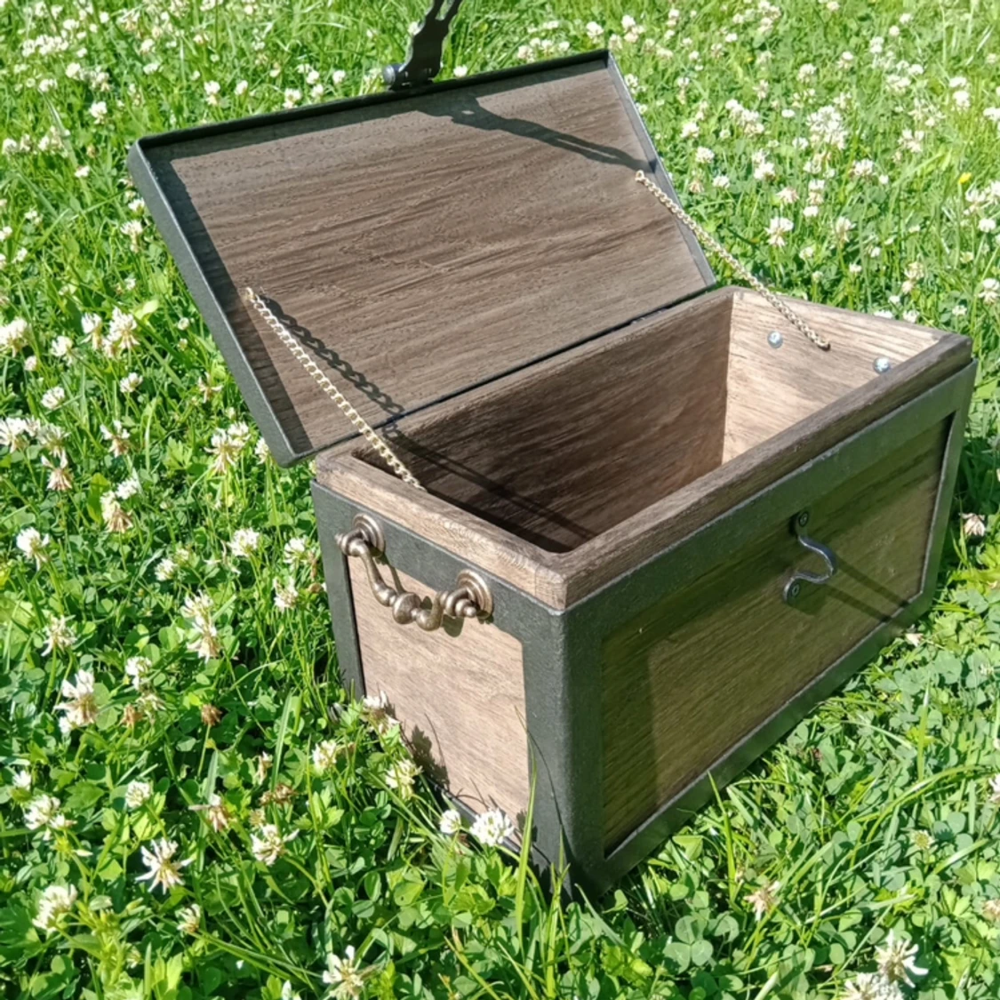 Trälåda-handgjord(den storlekar 30*15*15 - 90