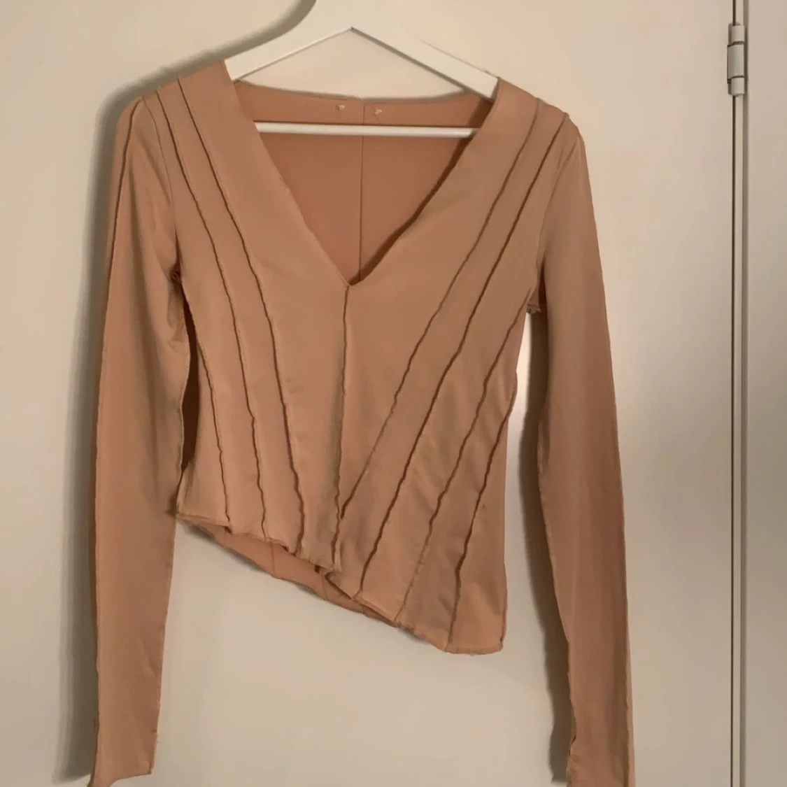 Beige/Orange tröjađ§Ą